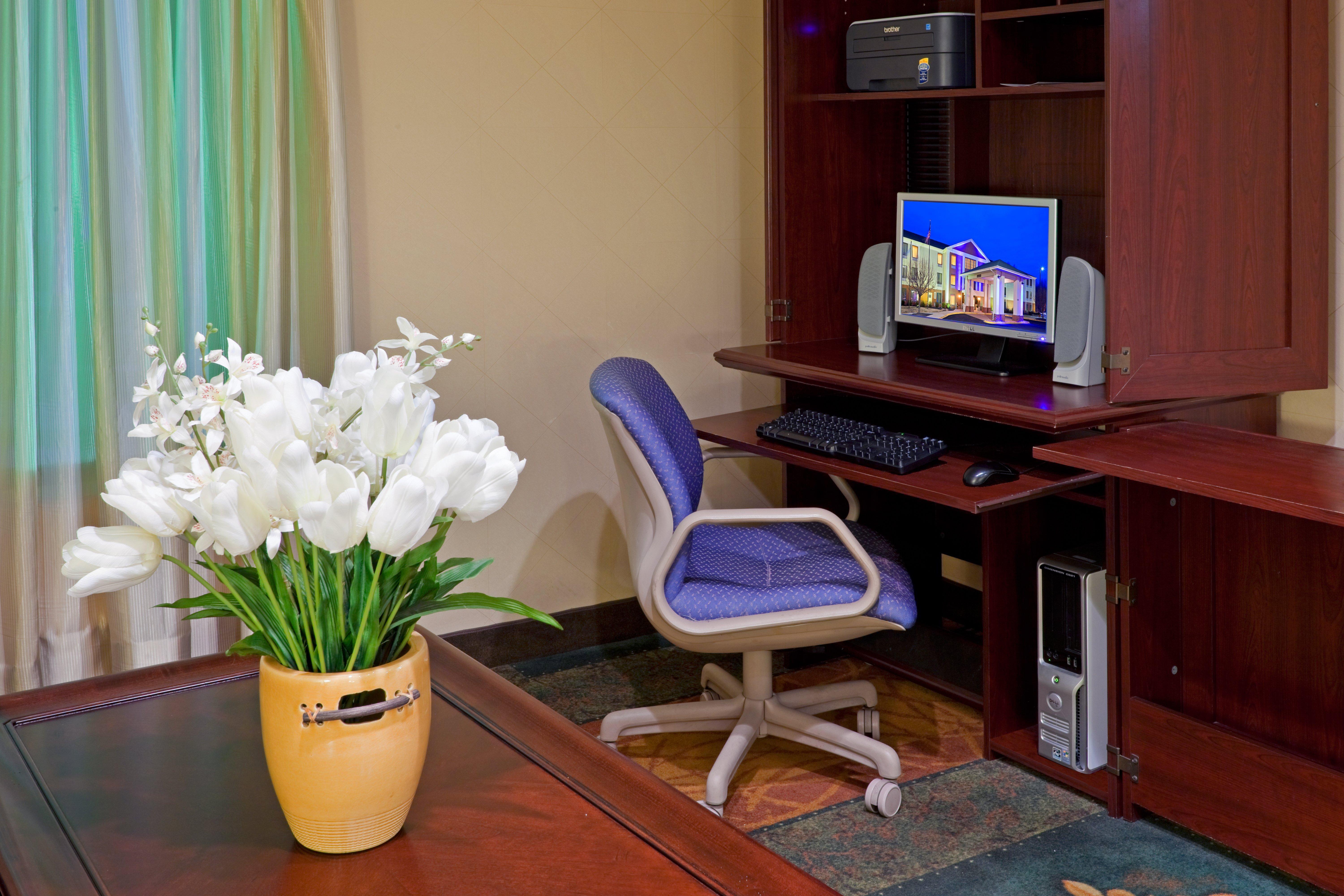 Holiday Inn Express & Suites Carneys Point - Pennsville By Ihg Экстерьер фото