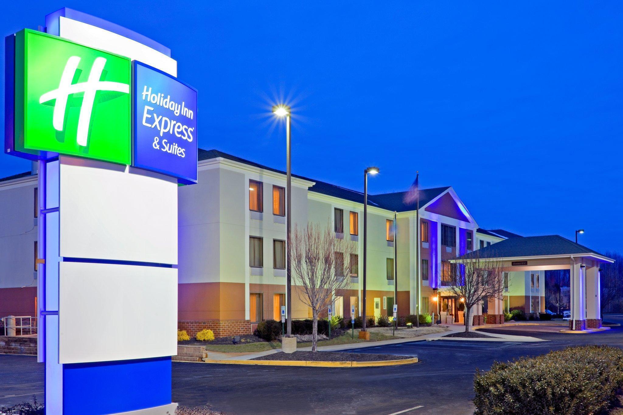 Holiday Inn Express & Suites Carneys Point - Pennsville By Ihg Экстерьер фото